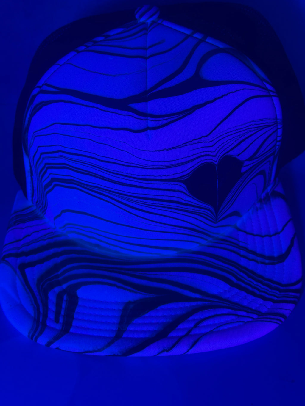 UV reactive What’s glow heart?