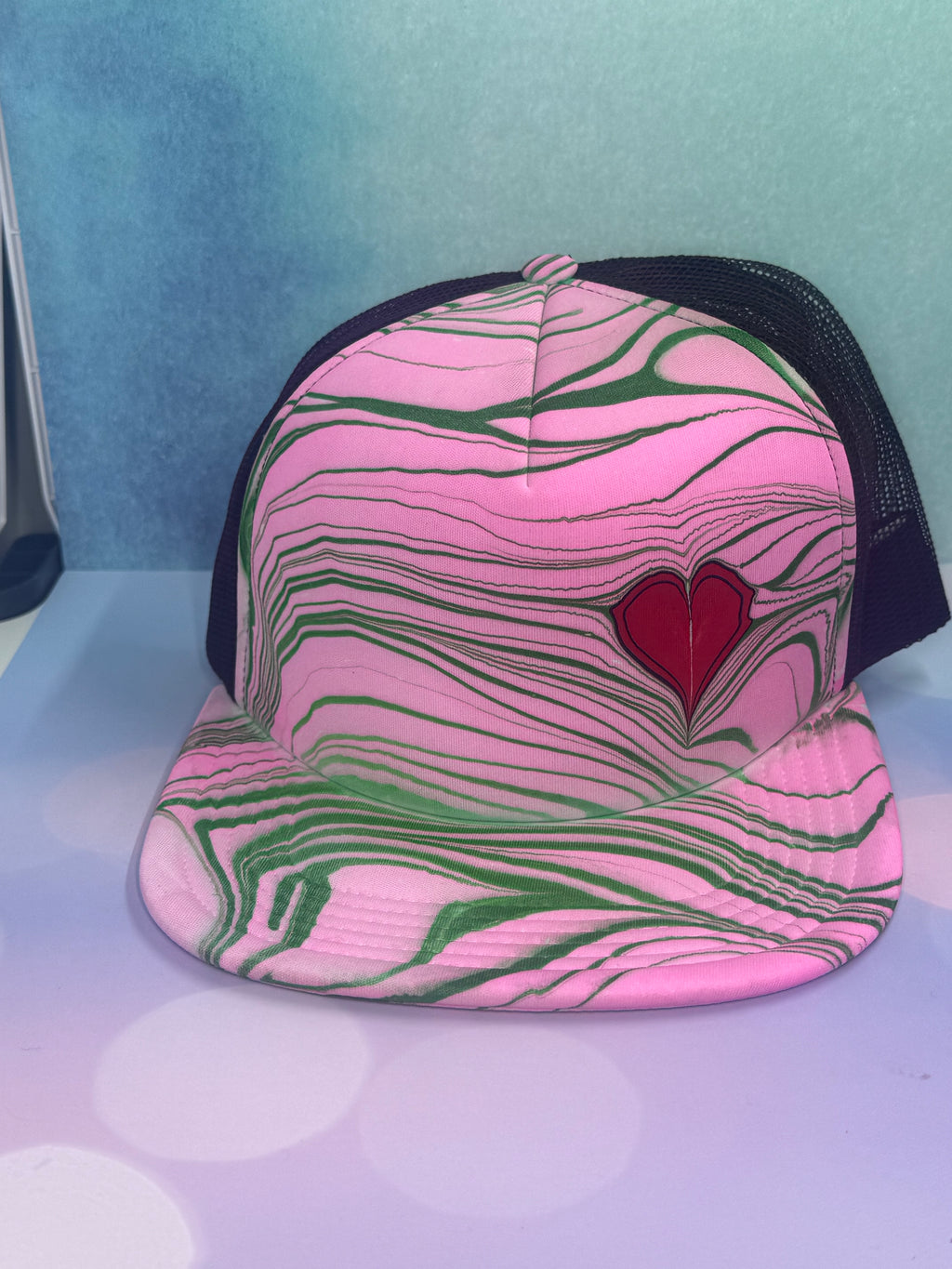 UV reactive What’s glow heart?